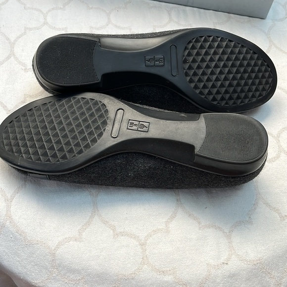 AEROSOLES Dark Gray Women's Felted Flats with Buckle - Picture 9 of 12